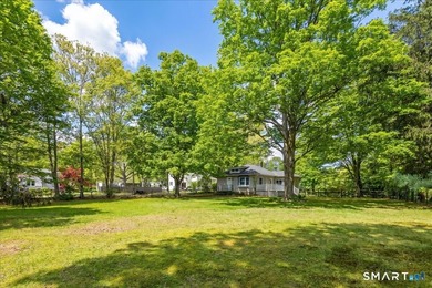 Enjoy easy one-level living in this charming turnkey 2-bedroom - photo 28