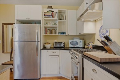 Set on a beautifully landscaped .14-acre lot, this 2-bedroom - photo 29