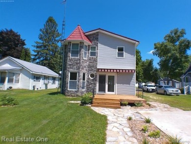 Center Lake Home For Sale in Michigan Center Michigan