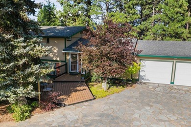 Just one block from shimmering Lake Cascade and the Cascade Golf - photo 43
