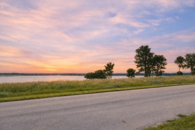 Barefoot Bay Beauty — 1 Acre with Lake Views & Marina Slip - photo 2
