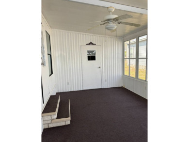 OWNER OPEN TO ALL REASONABLE OFFERS! IMMACULATE 2 BED 2 BATH - photo 3