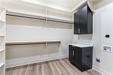 Discover a new standard of living at 18 Dunstable DR, Bella - photo 15