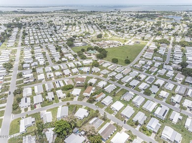 Affordable Florida living! This well-maintained 2006 model - photo 16