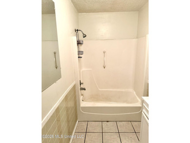 AS-IS Investment Opportunity in Ocean Springs! Unlock the - photo 18