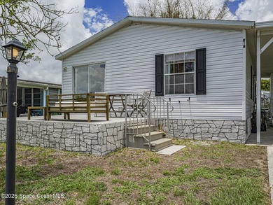 Affordable Florida living! This well-maintained 2006 model - photo 23