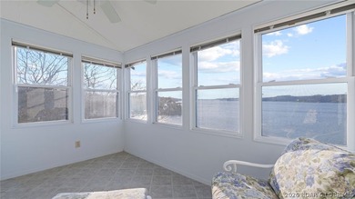 Must see this fully furnished 3 bedroom, 2.5 bath condo, ideal - photo 26