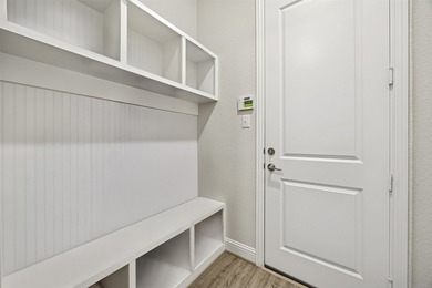 Nestled on a highly desirable cul-de-sac lot in the sought-after - photo 28