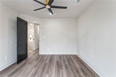 Discover a new standard of living at 18 Dunstable DR, Bella - photo 29