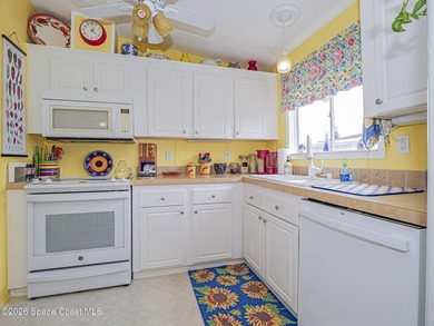 Affordable Florida living! This well-maintained 2006 model - photo 33