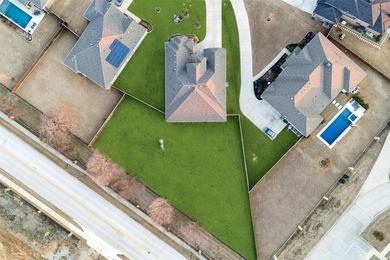Nestled on a highly desirable cul-de-sac lot in the sought-after - photo 39
