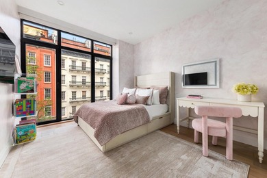 Welcome to 318 East 81st Street - An intimate collection of six - photo 7