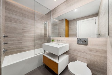 Welcome to 318 East 81st Street - An intimate collection of six - photo 10