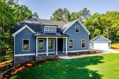 Lake Home For Sale in Eatonton, Georgia