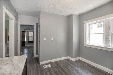 Great investment opportunity in the heart of Cleveland! This - photo 13
