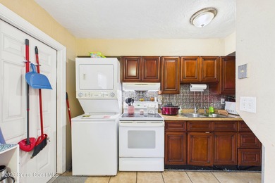 Beautifully updated 2-bedroom, 1.5-bath condo offering the - photo 4