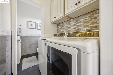 Originally built as a carriage house for the historic Oak Tree - photo 12