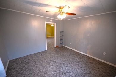 Great opportunity for a first-time homebuyer! This 2-bedroom - photo 19
