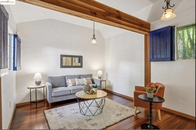 Originally built as a carriage house for the historic Oak Tree - photo 25