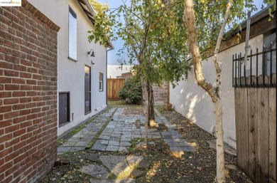 Originally built as a carriage house for the historic Oak Tree - photo 30