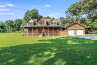 Gorgeous Cabin Near Lake Marion! - Lake Home For Sale in Summerton, South Carolina
