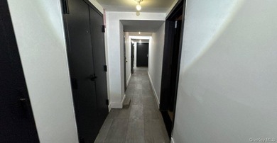 This multi-unit, eight-family-style home features 10 Bedrooms - photo 24