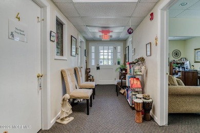 First time offered. Approximately 4800 square feet office - photo 25