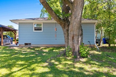 Move-in ready 3-bedroom, 1-bath ranch featuring numerous updates - photo 27