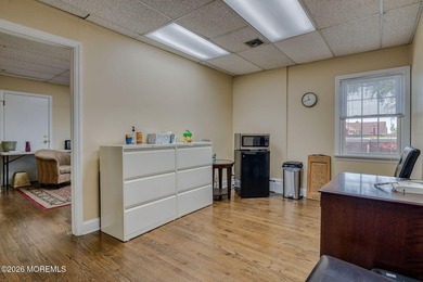 First time offered. Approximately 4800 square feet office - photo 34