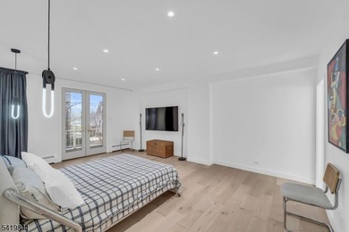 Welcome to this beautifully renovated residence at 101 - photo 11