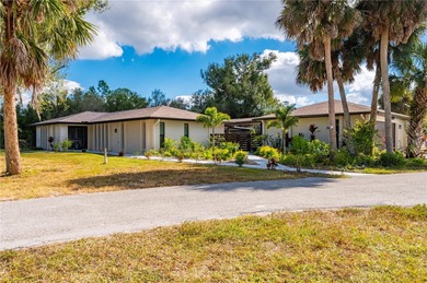 Port Charlotte Waterway Area Home For Sale in Punta Gorda Florida
