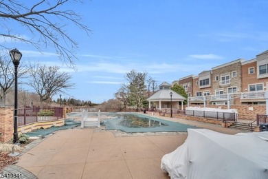 Welcome to this beautifully renovated residence at 101 - photo 27