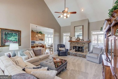 Welcome to this beautifully maintained Frank Betz designed ranch - photo 10