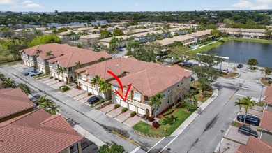 Welcome home to Paradise! Beautifully appointed 3 bedroom, 2 - photo 7