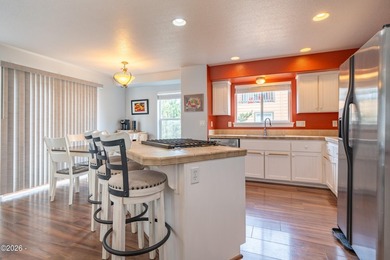 Stunning beach home with 3 gorgeous levels featuring a full bed - photo 21
