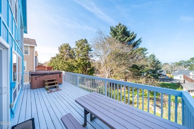 Stunning beach home with 3 gorgeous levels featuring a full bed - photo 30
