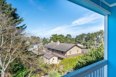 Stunning beach home with 3 gorgeous levels featuring a full bed - photo 36