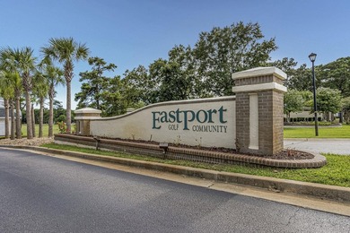 Welcome to this spacious 3-bedroom, 2-bathroom first-floor home - photo 53