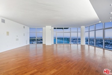 Welcome to the crown jewel of Marina Pointe Drive! An - photo 10
