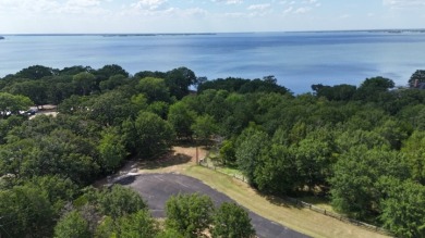 Stunning Wooded 2.3 Acre Lot with 404 ft of Shoreline! - photo 6