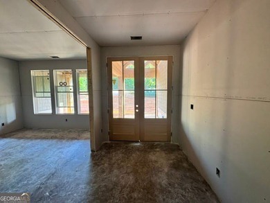 Welcome to the *Oconee* plan by Reynolds Homes Company, where - photo 4