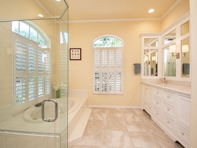Exceptional lakefront estate in the prestigious River Club at - photo 17