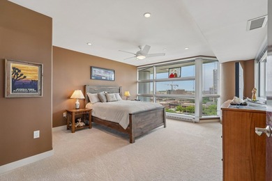 Unparalleled luxury in this breathtaking unit at the prestigious - photo 21