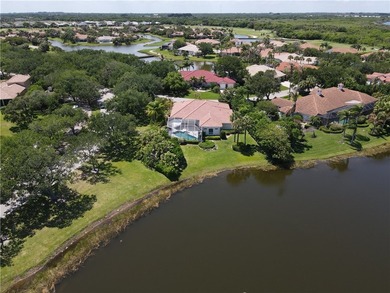 Exceptional lakefront estate in the prestigious River Club at - photo 32