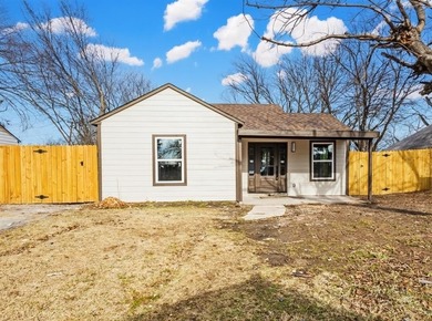 Mountain Creek Lake Home For Sale in Grand Prairie Texas