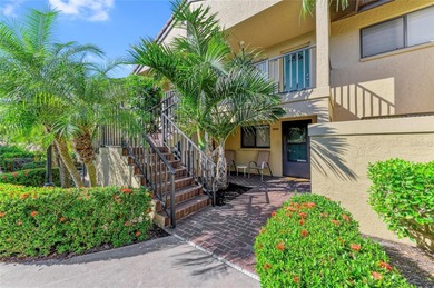(private lake, pond, creek) Condo For Sale in Sarasota Florida