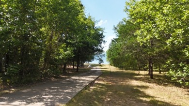 Stunning Wooded 2.3 Acre Lot with 404 ft of Shoreline! - photo 28