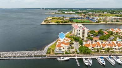 Experience luxury waterfront living with breathtaking panoramic - photo 13