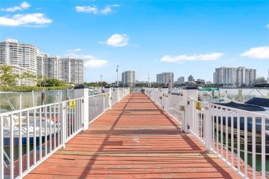 Spacious and rarely available waterfront residence in the highly - photo 22