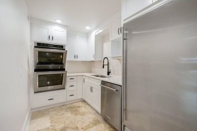 Experience luxury waterfront living with breathtaking panoramic - photo 31